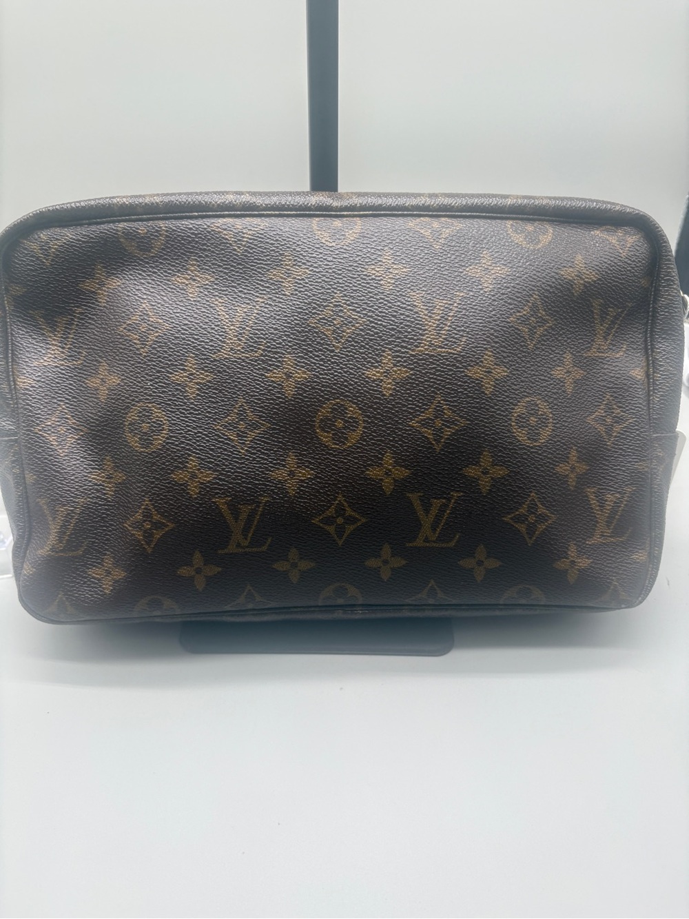 Louis Vuitton Trousse Toilette 28 Monogram Cosmetic Pouch M47522 Vintage